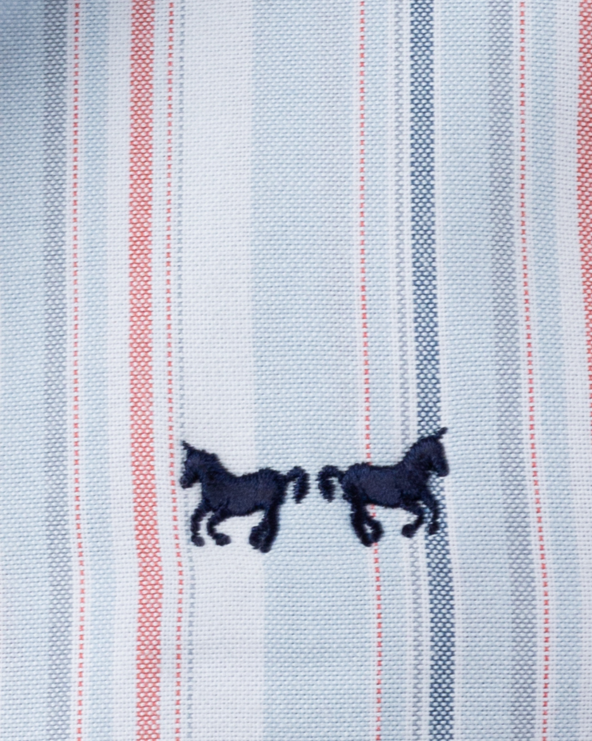 Camisa Azul y Rayas Rojas Mujer